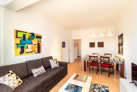 Living room, Seating area, Dining area