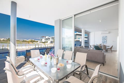 Balcony/Terrace, Dining area