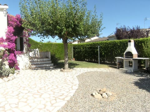 Patio, Garden, Garden view