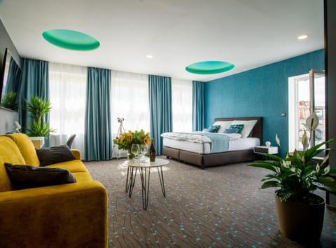 Balcony/Terrace, Living room, Bedroom
