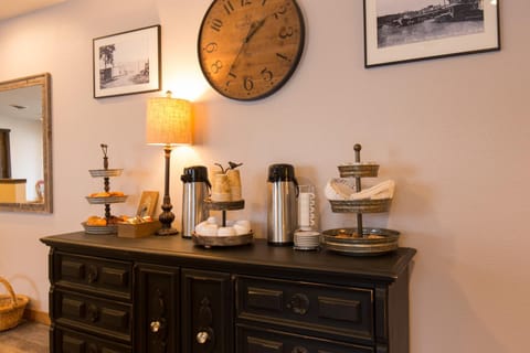 Woodland Inns Nature lodge in Forks