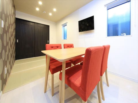 Living room, Dining area