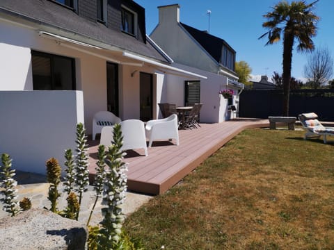 Property building, Patio