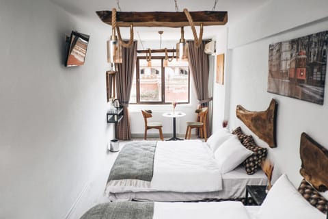 TV and multimedia, Photo of the whole room, Seating area, Bedroom, Street view