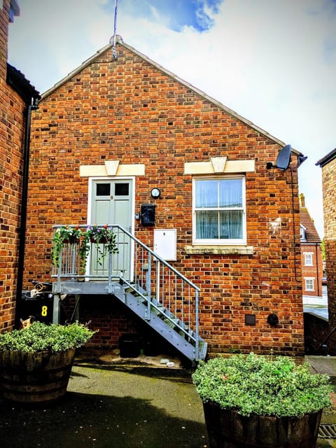 Property building, Facade/entrance, Inner courtyard view