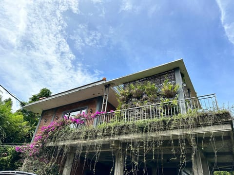 D'Rus Hill munduk Bed and Breakfast in Bali
