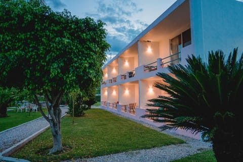 Property building, Garden, Balcony/Terrace, Other, Photo of the whole room, Bedroom, Garden view, Inner courtyard view