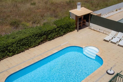 Natural landscape, BBQ facilities, Pool view, Swimming pool, sunbed