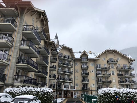 Property building, Winter