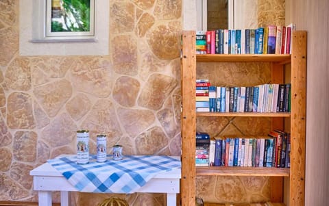 Houmis Apts & Studios Bed and Breakfast in Corfu, Greece