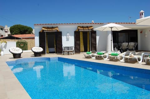Balcony/Terrace, Other, Swimming pool, sunbed