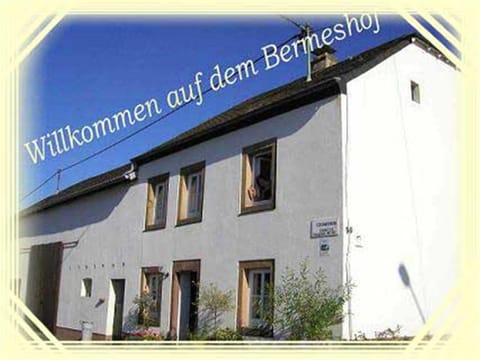 Property building, Text overlay