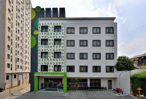 Property building, Area and facilities
