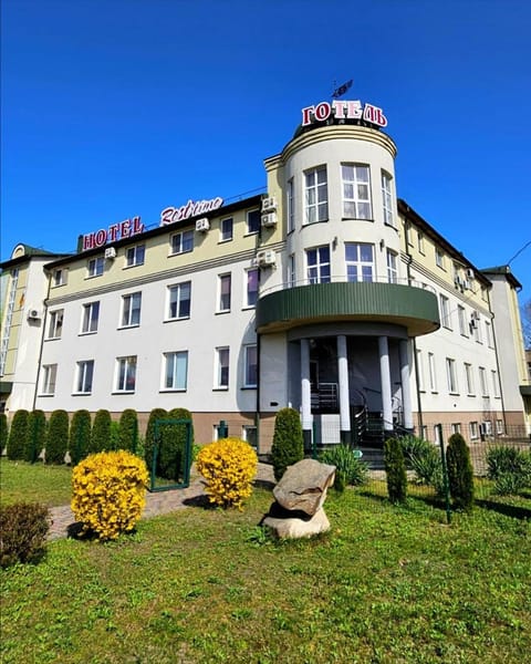 Property building, People