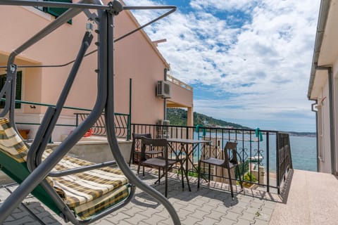 Day, View (from property/room), Balcony/Terrace, Seating area, Sea view, sunbed