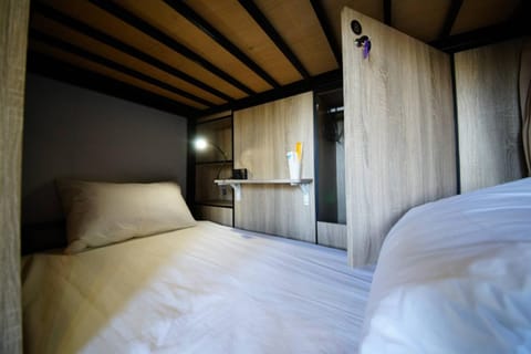 Bed, bunk bed