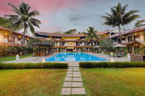 Property building, Swimming pool
