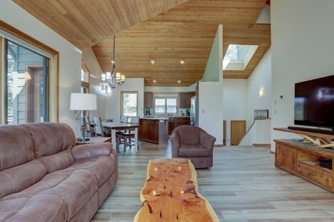 15 Big Leaf House in Sunriver