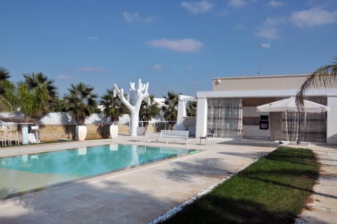 Property building, Swimming pool