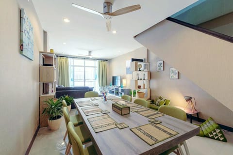 Living room, Photo of the whole room