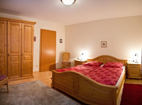 Haus Savoy - Appartement 2 Apartment in Kitzbuhel