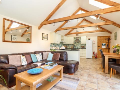 Valley View House in England