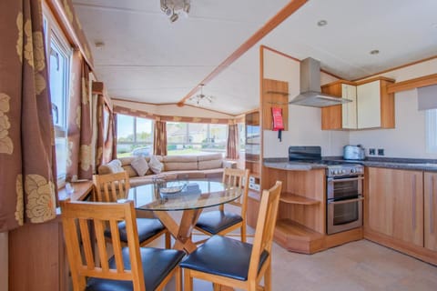 Pet Friendly 'Instow' Caravan with Sea Views House in Westward Ho