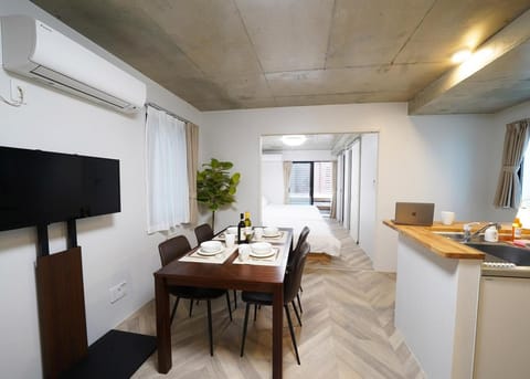 TV and multimedia, Living room, Dining area, Bedroom