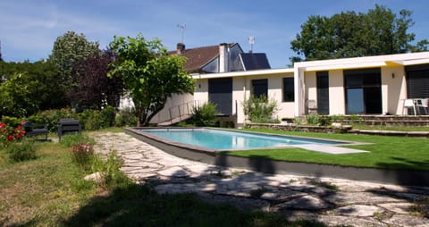 View (from property/room), Pool view