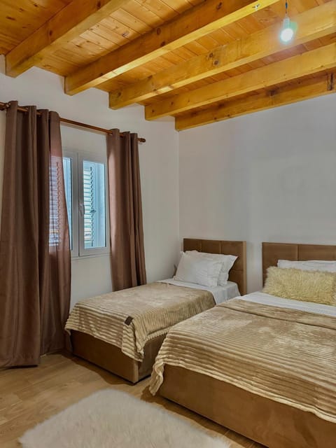 Bujtina Miqesia Bed and Breakfast in Montenegro