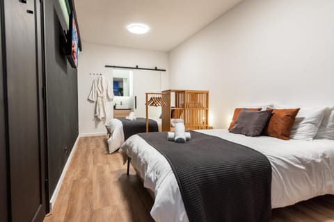 New Pearl of Scheveningen Black Swan beach a Family loft The Hague 180A Apartment in The Hague