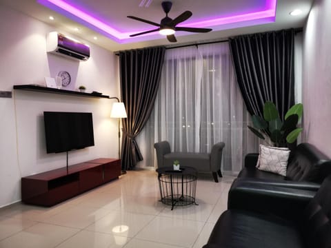 Living room, Pool view