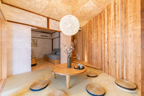 Day, Living room, Seating area
