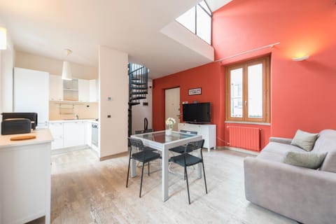 Heart Centre Milan Navigli 3 Levels Apartment Apartment in Milan