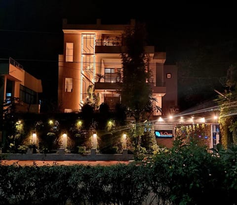 Property building, Night