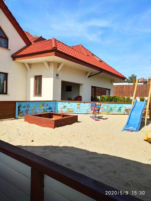 Wiktoria-Biały Domek Vacation rental in Pomeranian Voivodeship
