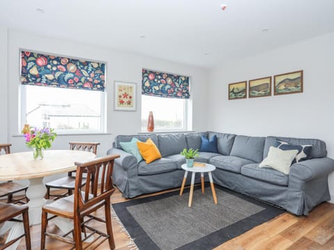 Burton Apartment Apartment in Trearddur Bay