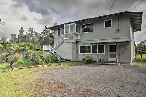 Tropical Volcano Bungalow Less Than 4 Mi to Natl Park! House in Volcano