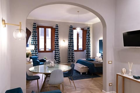 Lounge or bar, Dining area