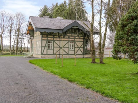 Swiss Cottage House in Longford