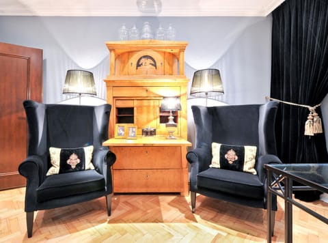 Lobby or reception, Seating area