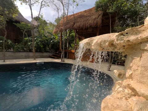 Balcony/Terrace, Swimming pool