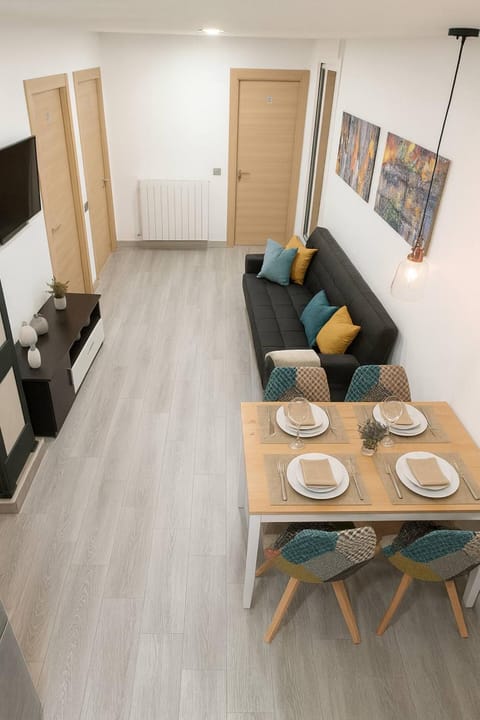 TV and multimedia, Living room, Dining area