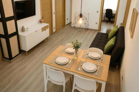 TV and multimedia, Kitchen or kitchenette, Living room, Dining area