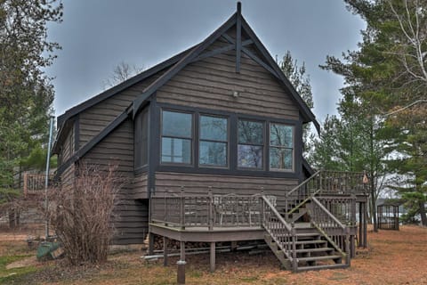 Waterfront Arkdale Retreat 2 Acres with Deck and View House in Castle Rock Lake