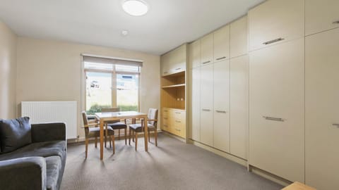 Seating area, Dining area, wardrobe