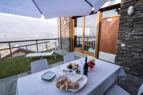 Magic lake view with beautiful pool area (camelia) House in Bellano