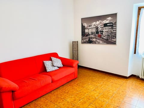 Appartamento Rosso Apartment in Lake Garda