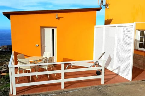 Patio, Natural landscape, Balcony/Terrace, Dining area, Sea view