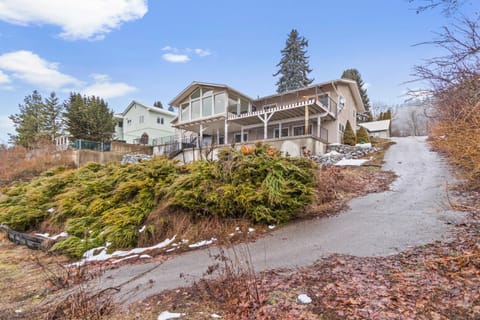 Lakeview Luxury House in East Hope